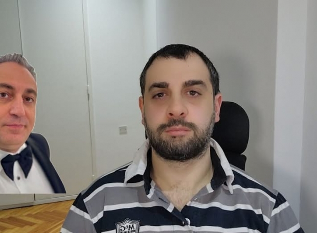Բլոգեր Լենդրուշը հրապարակավ  քա..եց  հանրությանը ժեխ անվանող  թամադա  Էդգարի գլխին