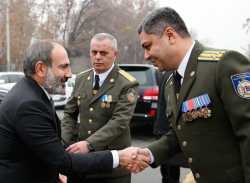  Ի՞նչ տվեց «հեղափոխություն» կոչվածը Հայաստանին. տվեց կորսված հայրենիք ու հերոսներ, պղծված սրբություններ, անհամար զոհեր ու վիրավորներ, պարտվածի խարան՝ ճակատին