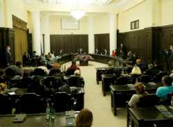 Փաշինյան, ֆեյսբուքը ձեր համար սրա նրա հետ ֆլիրտ անելու միջոց չի, մտեք օրը տաս անգամ ֆեյսբուք ուղիղ եթե ու զեկուցեք....