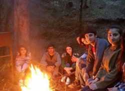 ՆՆՋԻ՛Ր ԽԱՂԱՂՈՒԹՅԱՄԲ, ՄԵ՛Ր ԸՆԿԵՐ...