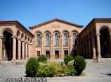 Նախկին քաղաքապետ Կարեն Գրիգորյանի շնորհիվ Էջմիածնի մշակույթի պալատն իդեալական պայմաններում է աշխատում Նախկին քաղաքապետ Կարեն Գրիգորյանի շնորհիվ Էջմիածնի մշակույթի պալատն իդեալական պայմաններում է աշխատում