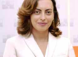 ԱԺ «Ելք» խմբակցության ղեկավար Լենա Նազարյանը գողացել է ԱԺ ՀՀԿ եւ «Ծառուկյան» խմբակցության պատգամավորների քվեարկության քարտերը Hayeli