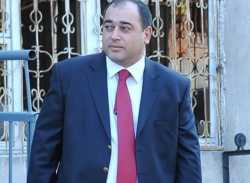Ուժեղ, հայրենասեր, պետականամետ, թուրքին հաղթած, մեծ հոգու տեր, չմանրացող և անսահման ներողամիտ Գեներալն այսօր ինձ ասում է.Փաստաբան