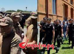 Մայր Աթոռը շրջափակված է.armlur