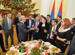 Ամանորի և Սուրբ Ծննդյան տոների առթիվ Նախագահ Սերժ Սարգսյանն այսօր  ընդունելության է հրավիրել ԶԼՄ ներկայացուցիչներին