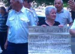 ‹‹Թող իրենց երեխաներին կորցնեն, որ հասկանան իմ ցավը››. քաղաքացի (տեսանյութ)   Hayeli