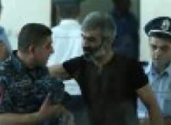 Դատարանի նկուղում ծեծել են Արայիկ Խանդոյանին, նրա աչքերի տակ սևացած է. փաստաբան   Aysor