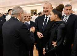Այս նկարին նայող յուրաքանչյուր ոք կհասկանա, թե ով է ծաղրածուն, ով` թագավորը