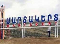 Երեկ տեսա ՀՀ ԱԺ-ի «նիստում»  Արցախյան ազատամարտով փառահեղ ճանապարհ անցած Սեյրան Օհանյանին` ներքևում նստած, և  Արցախ հանձնող վերևում թառած   հոխորտացողներին