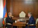 Վարչապետ Կարեն Կարապետյանը ՀՀ նախագահ Արմեն Սարգսյանին ներկայացրել է կառավարության հրաժարականի դիմումը Վարչապետ Կարեն Կարապետյանը ՀՀ նախագահ Արմեն Սարգսյանին ներկայացրել է կառավարության հրաժարականի դիմումը