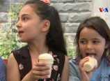 Նախագահ պապիկը հյուրընկալեց ու հյուրասիրեց ապագա նախագահներին Նախագահ պապիկը հյուրընկալեց ու հյուրասիրեց ապագա նախագահներին