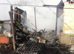 Վանաձորում այրվել է ավագանու նախկին անդամի փայտե տնակը, որտեղ հայտնաբերվել է զենք-զինամթերք 