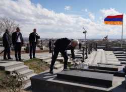 Վահագն Խաչատուրյանը չկայացած տնտեսագետ ու չկայացած անձնավորություն է. զոհվածի մայր.PressTime