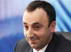 Հրայր Թովմասյանին դատի են տվել