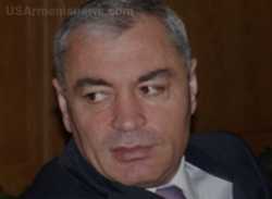 Քլոսին թողած` Հասոյից են փող ուզում
