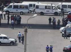 «Ով ուզում է, թող գնա, մենք ոչ մեկին չենք բռնել». Պավել Մանուկյան