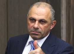 Who amenaunevor advisor to President ... «Armlur»